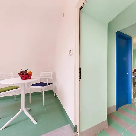 Nyaraló Suite Home Sorrento *