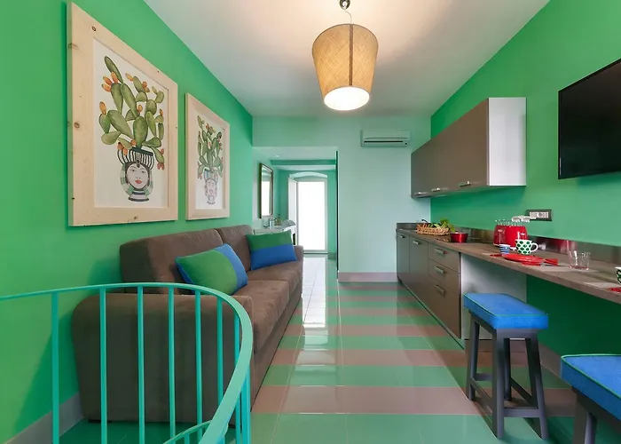 Suite Home Sorrento 索伦托