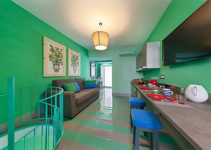 度假居 Suite Home Sorrento 索伦托