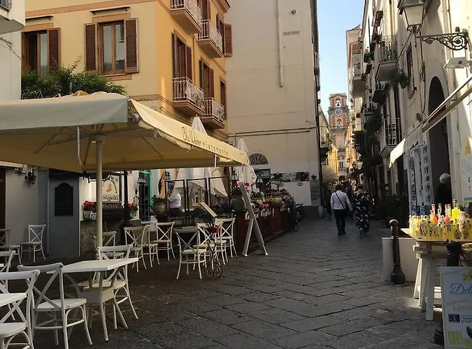 Suite Home Sorrento Feriehus *